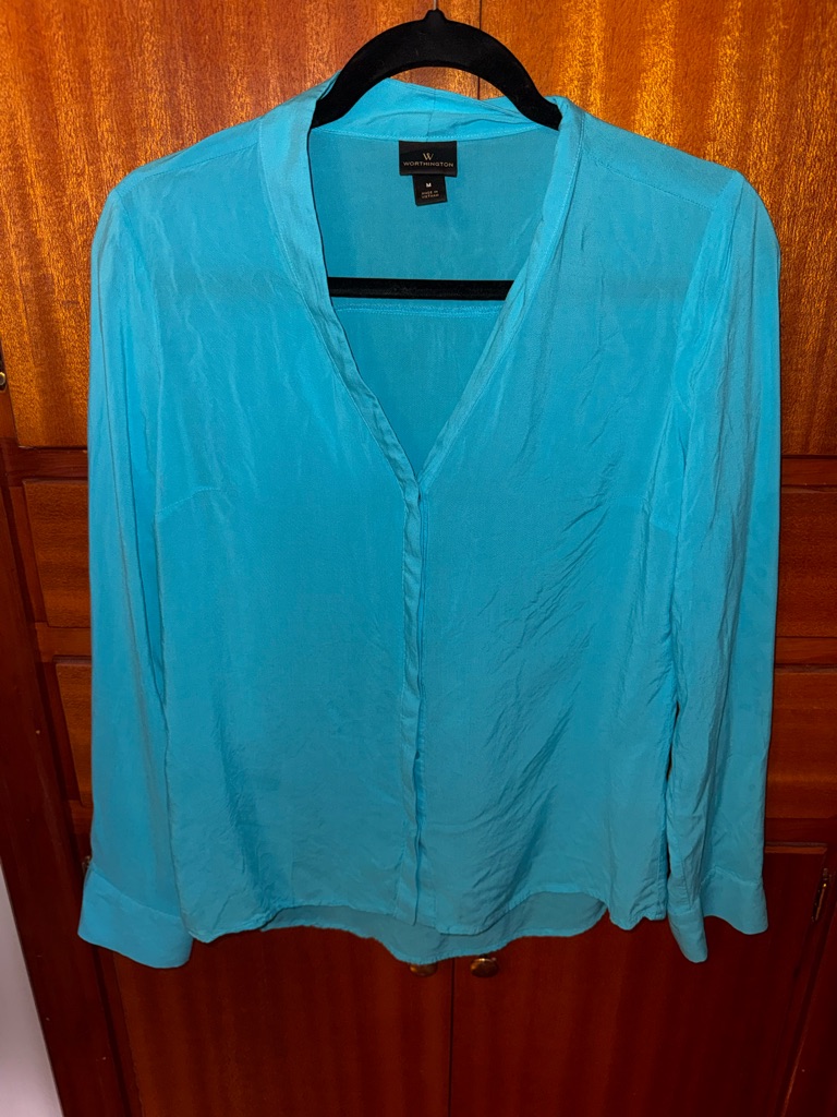Worthington Bright Teal Long Sleeve V-Neck Blouse
